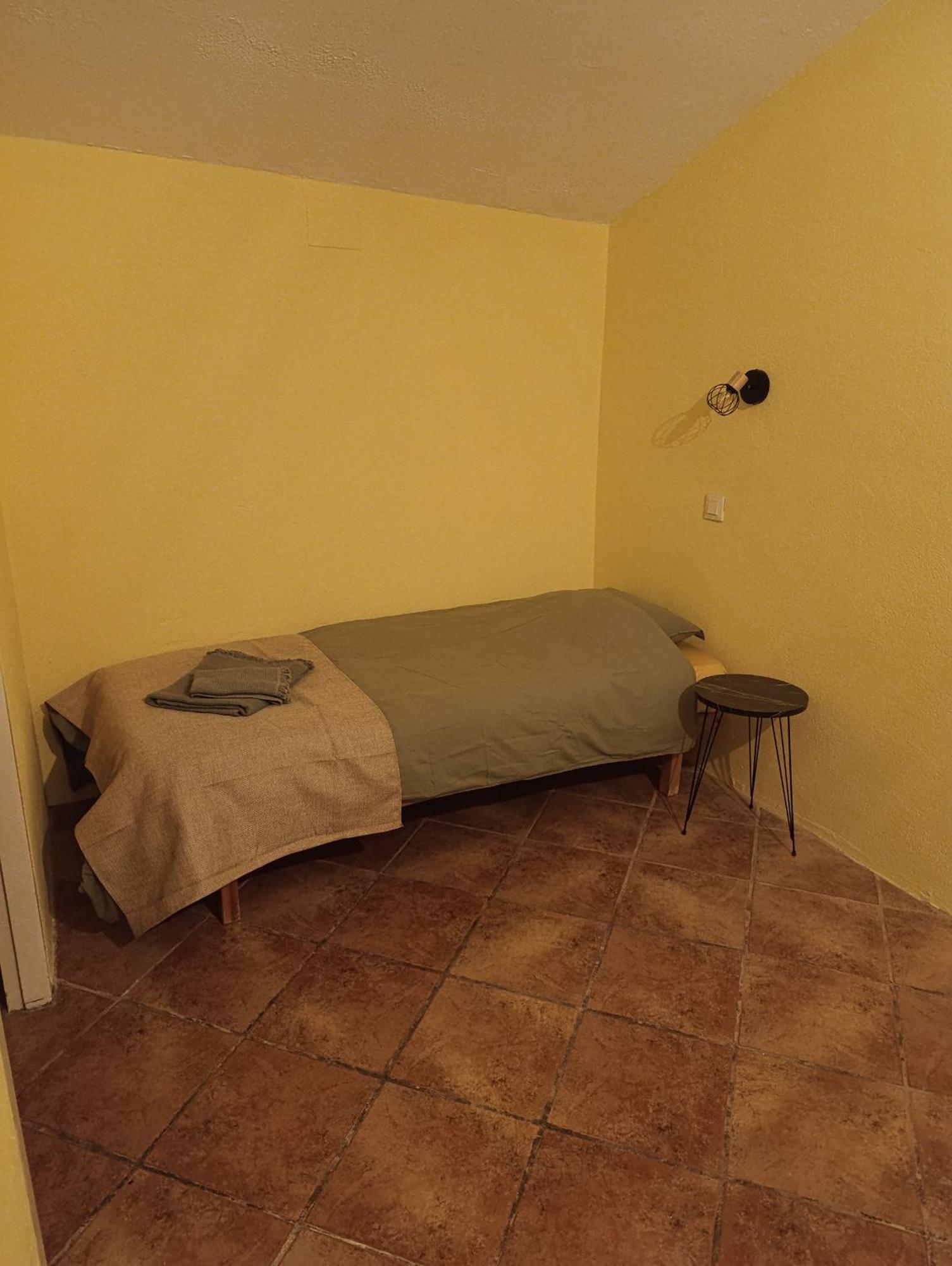 Mas Pitre Bed & Breakfast Besalú Екстериор снимка